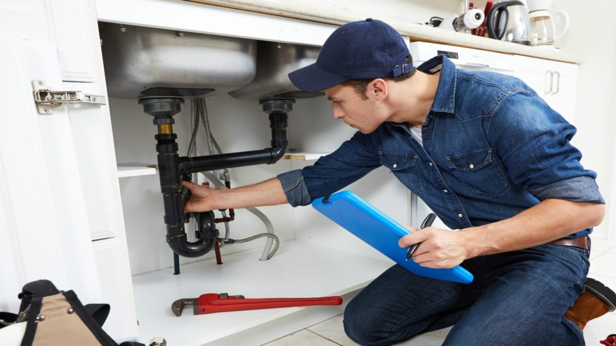 plumbers in Mission Hills