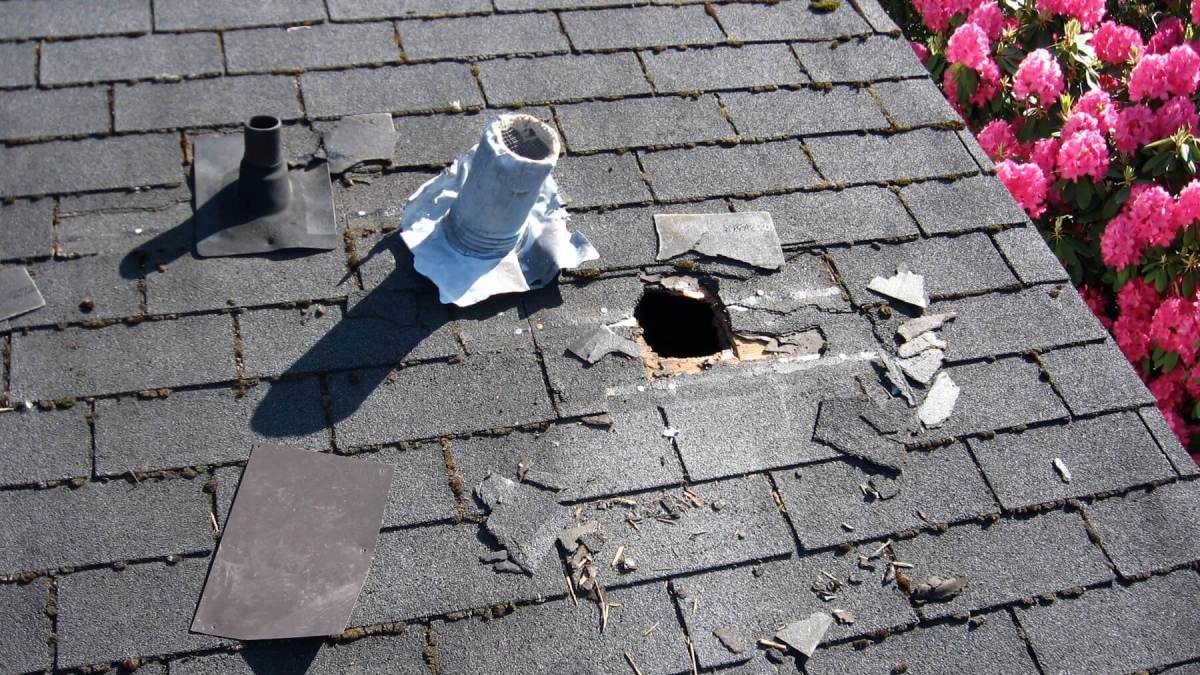 Roofing in Bell