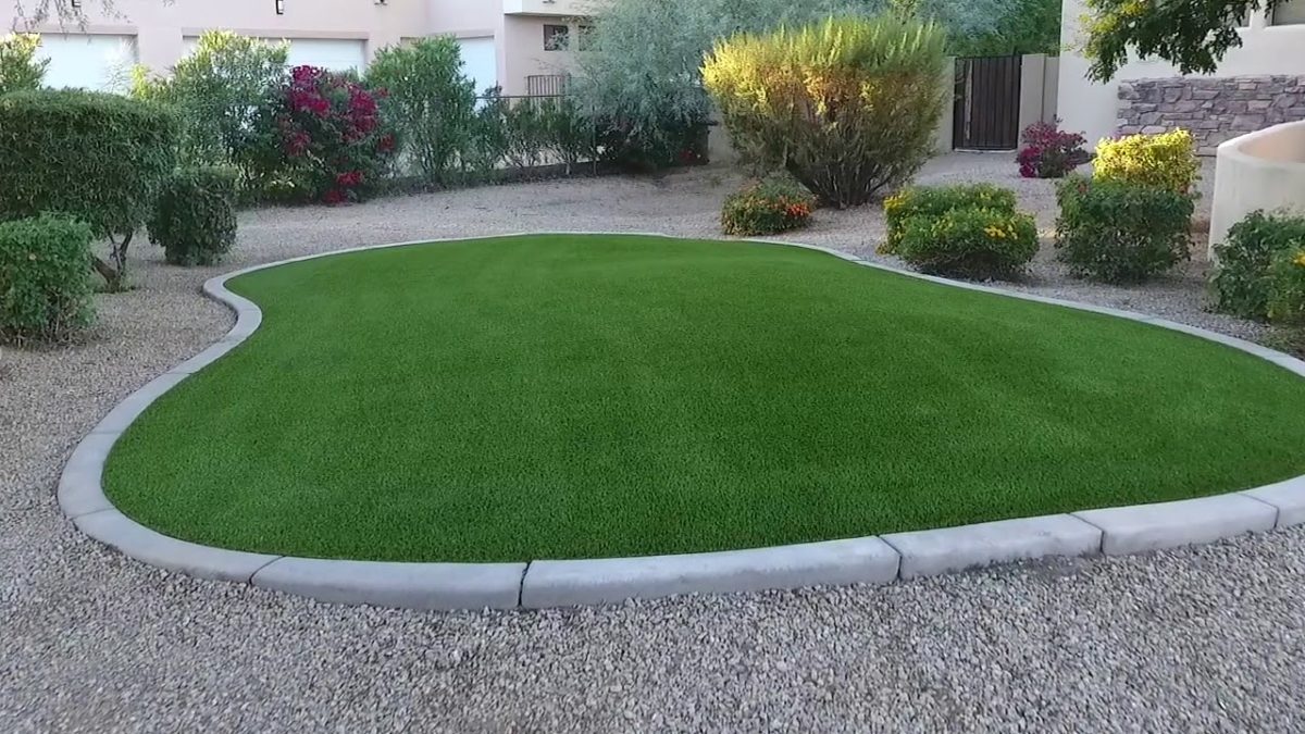 Artificial Turf in Mission Hills
